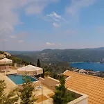 Villa Thea Mare Levantes By Posarellivillas *