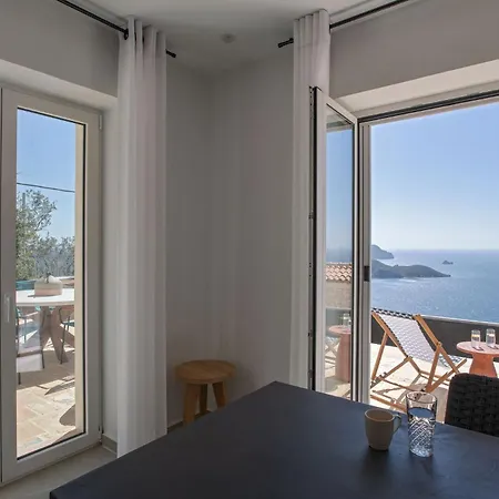 Vila Thea Mare Levantes By Posarellivillas Lákones